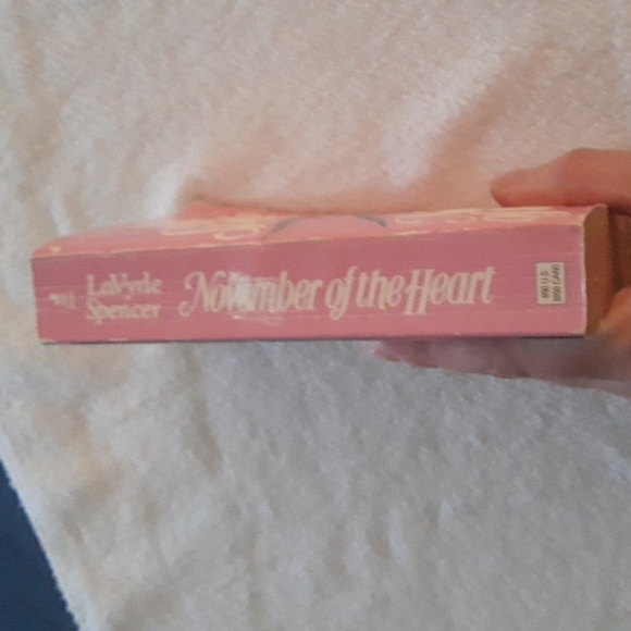 Vintage 1994 November of the Heart paperback book by Lavyrle Spencer - Picture 5 of 5